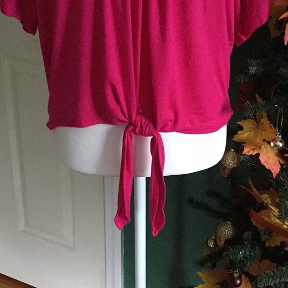 Pink top - Picture 3 of 3